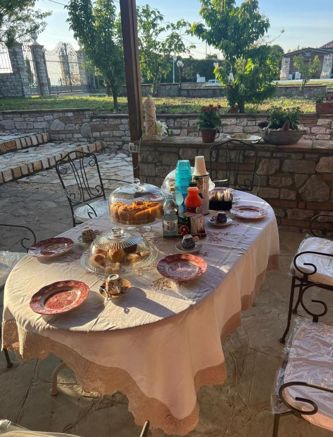 Bed and Breakfast Truni Farm Country House Bisaccia Екстер'єр фото